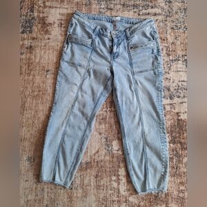 Maurices Ankle Crop Jeans. Sz 16w Short